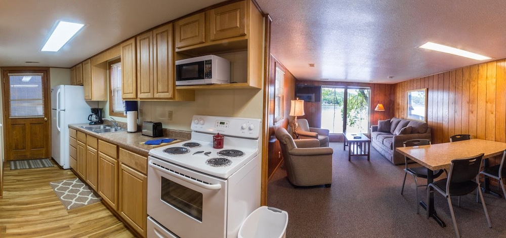 Point View Resort 28/73