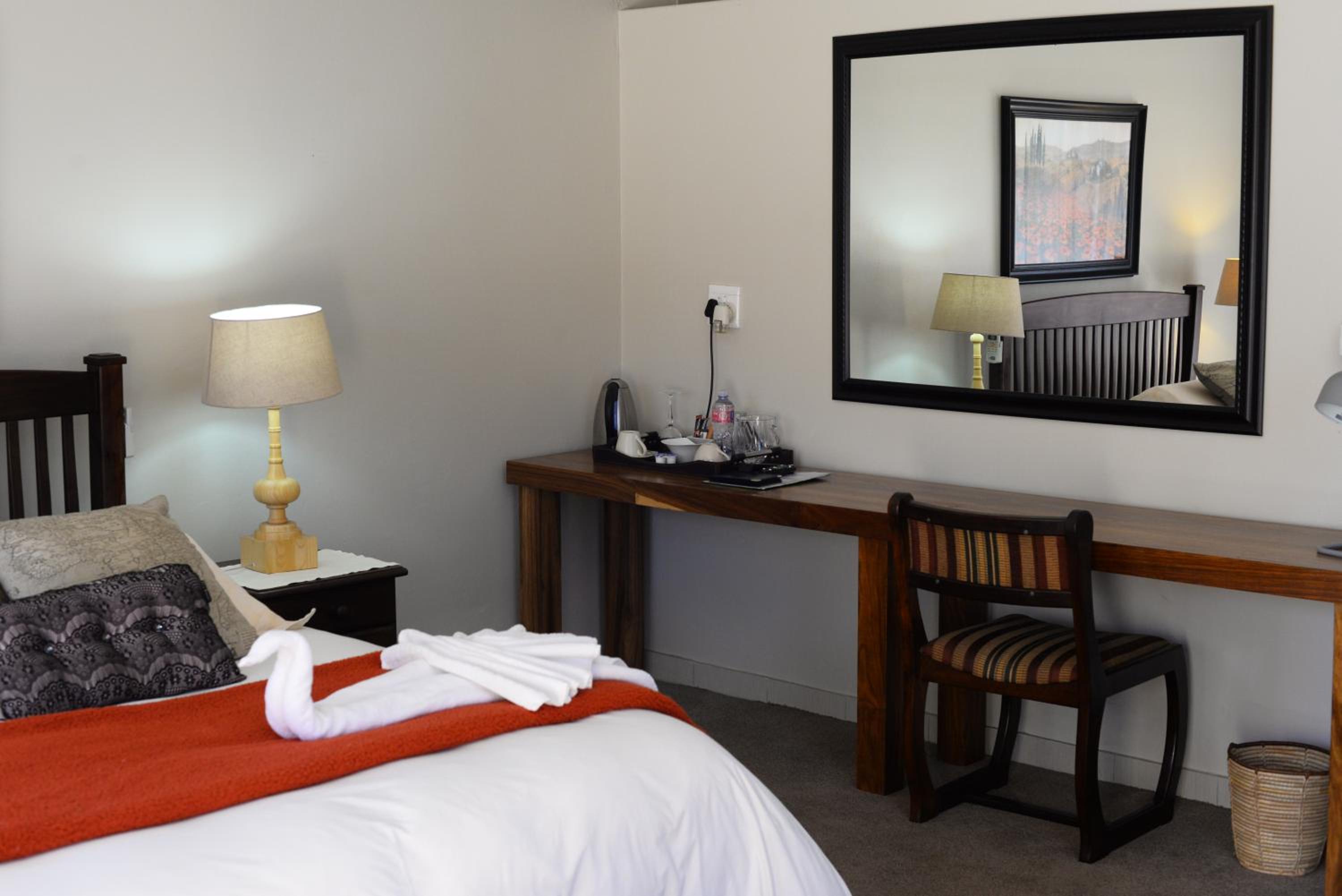 Avant Garde Lodge 12/50