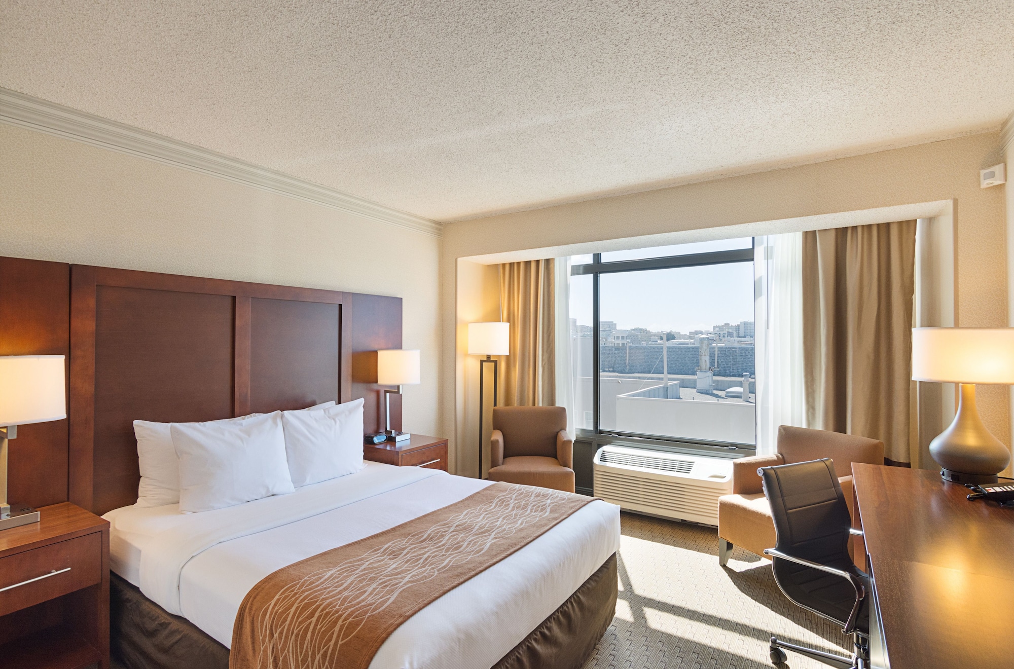 ROOM, QUEEN BED, ACCESSIBLE