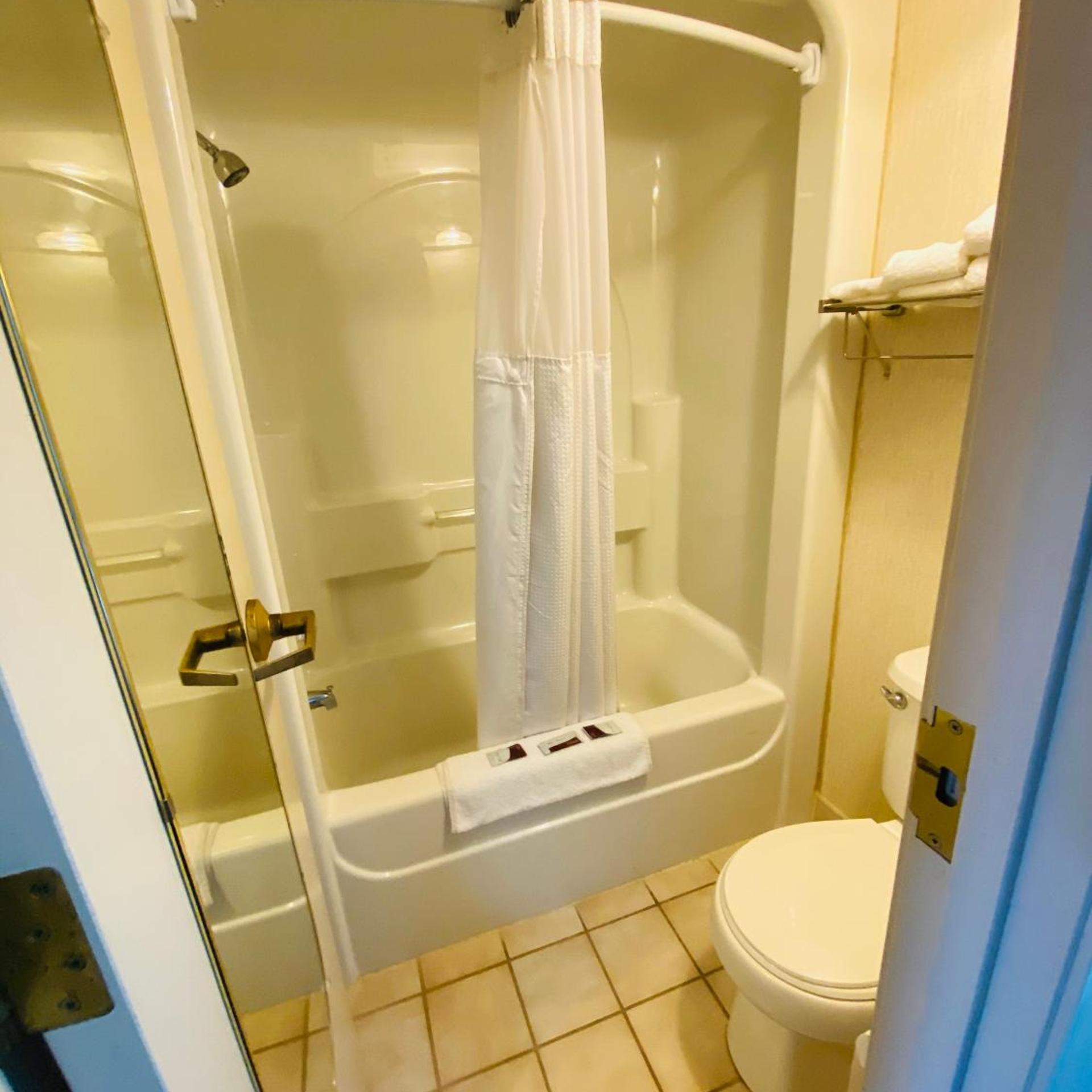 Harrisonville Inn & Suites 26/29