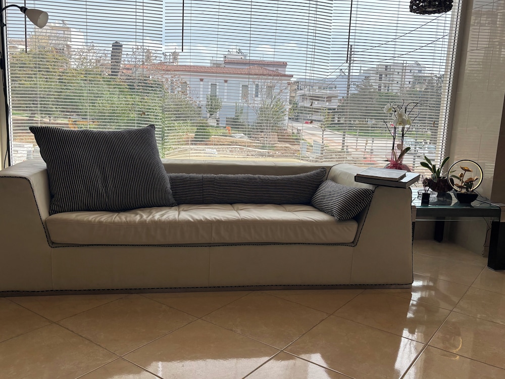 Nikolakakis Rooms Lavrio 45/65