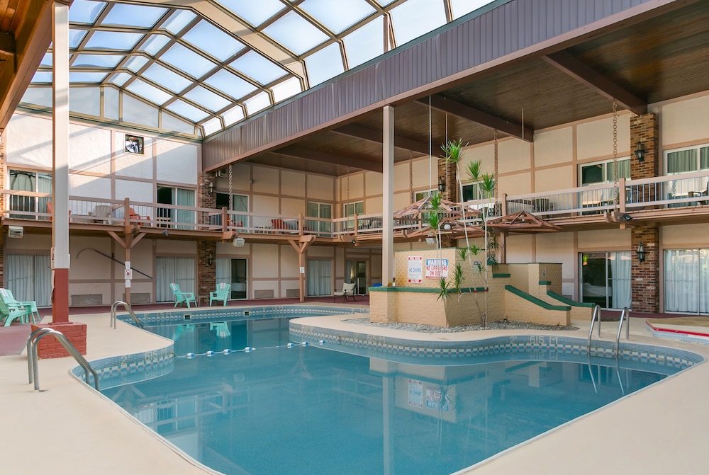 swimming pool spa