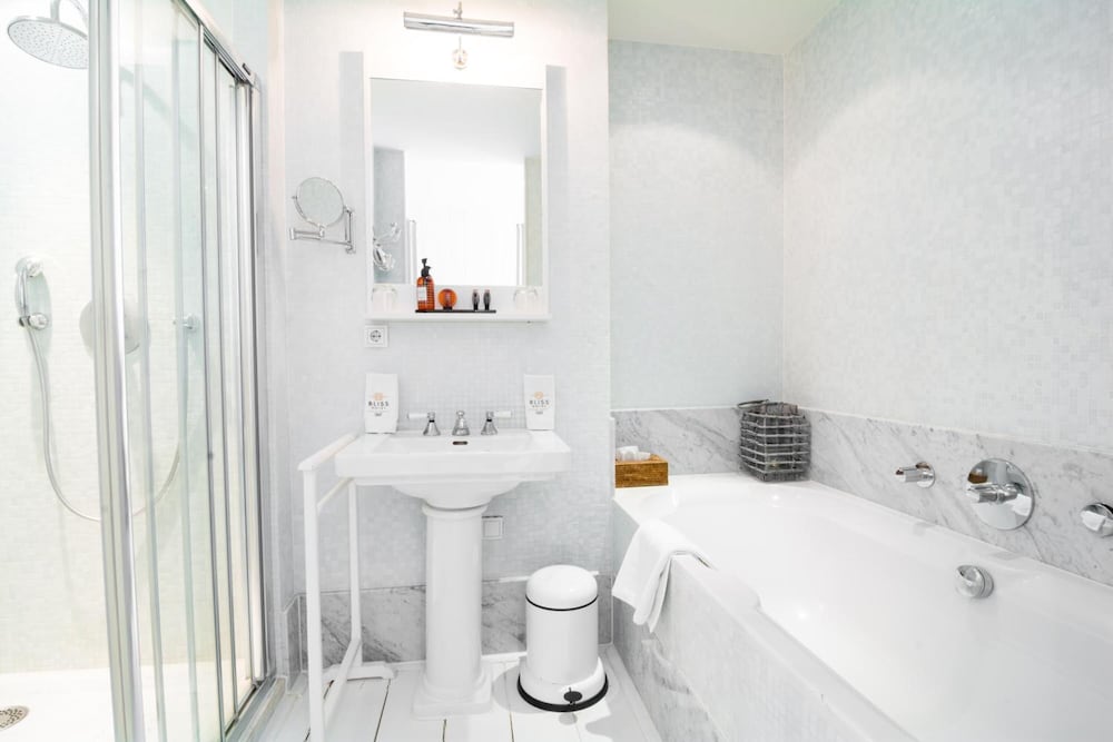 Bliss Boutique Hotel 42/47