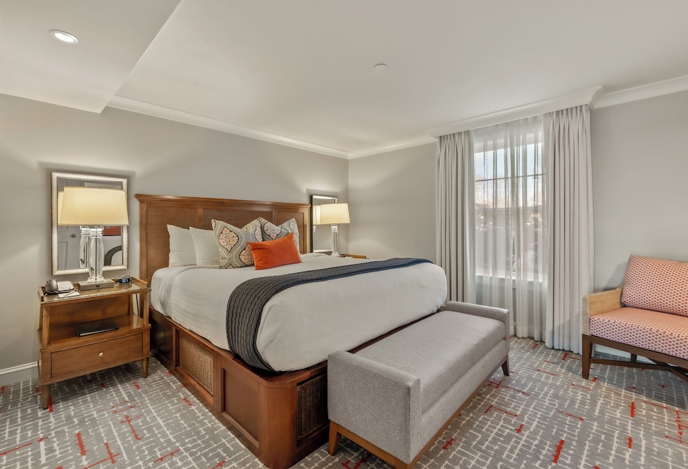 Inn By The Sea 6/66