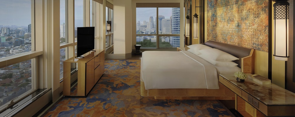 Keraton At the Plaza A Luxury Collection Hotel 15/52