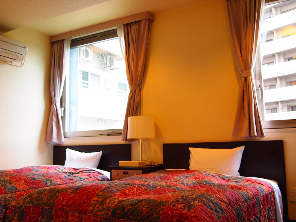 Hotel Sunrise 21 18/45
