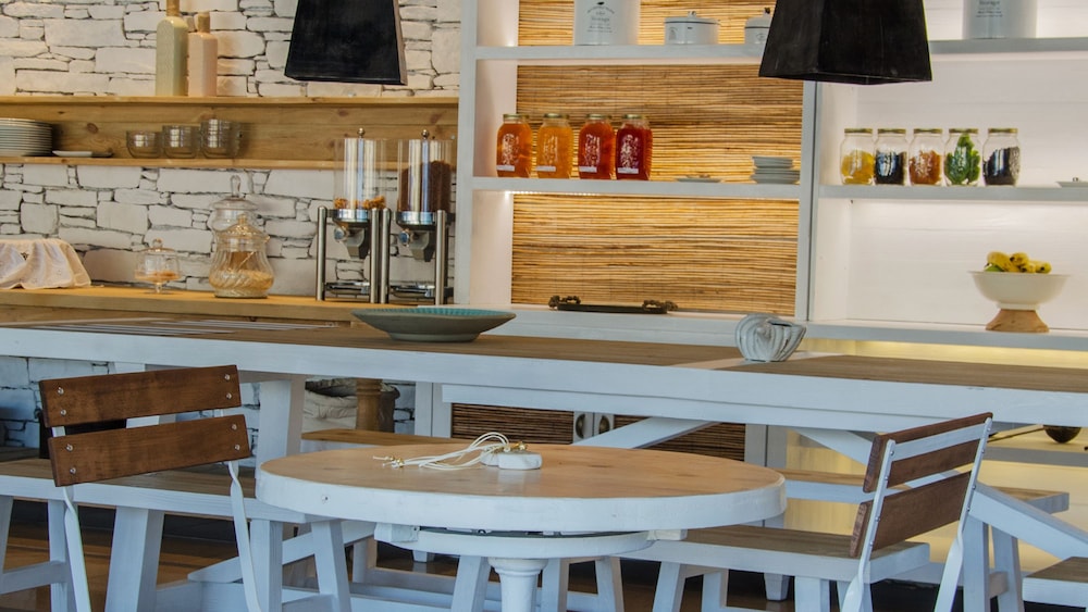 Levantes Ios Boutique Hotel 60/74