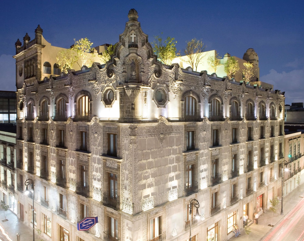 Hampton Inn & Suites Mexico City - Centro Historico in MEXICO CITY