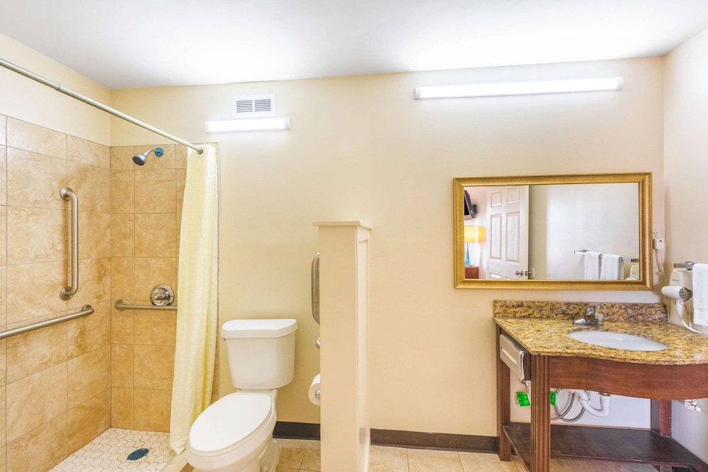 Econo Lodge Gaffney 33/34