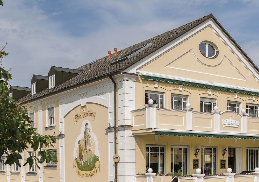 Hotel Am Schlosspark Zum Kurfurst 2/67