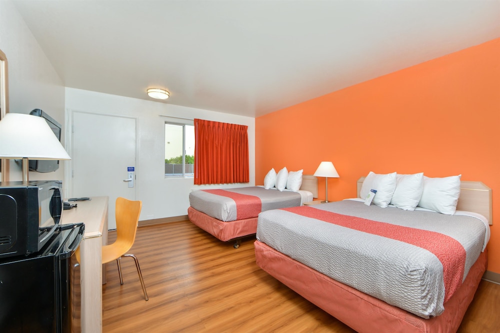 Motel6 Salem, OR - Expo Center 15/58