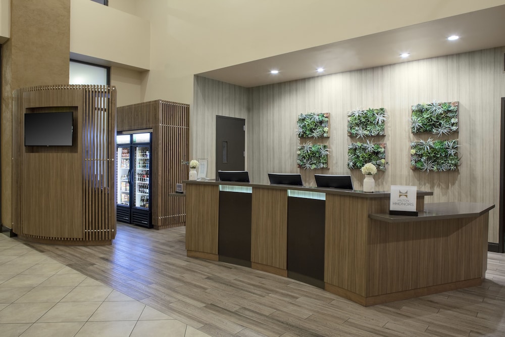 Embassy Suites by Hilton Phoenix Scottsdale 8/57