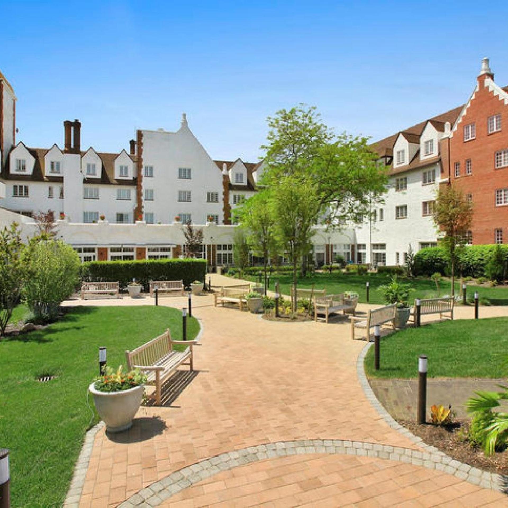 Montauk Manor 44/50