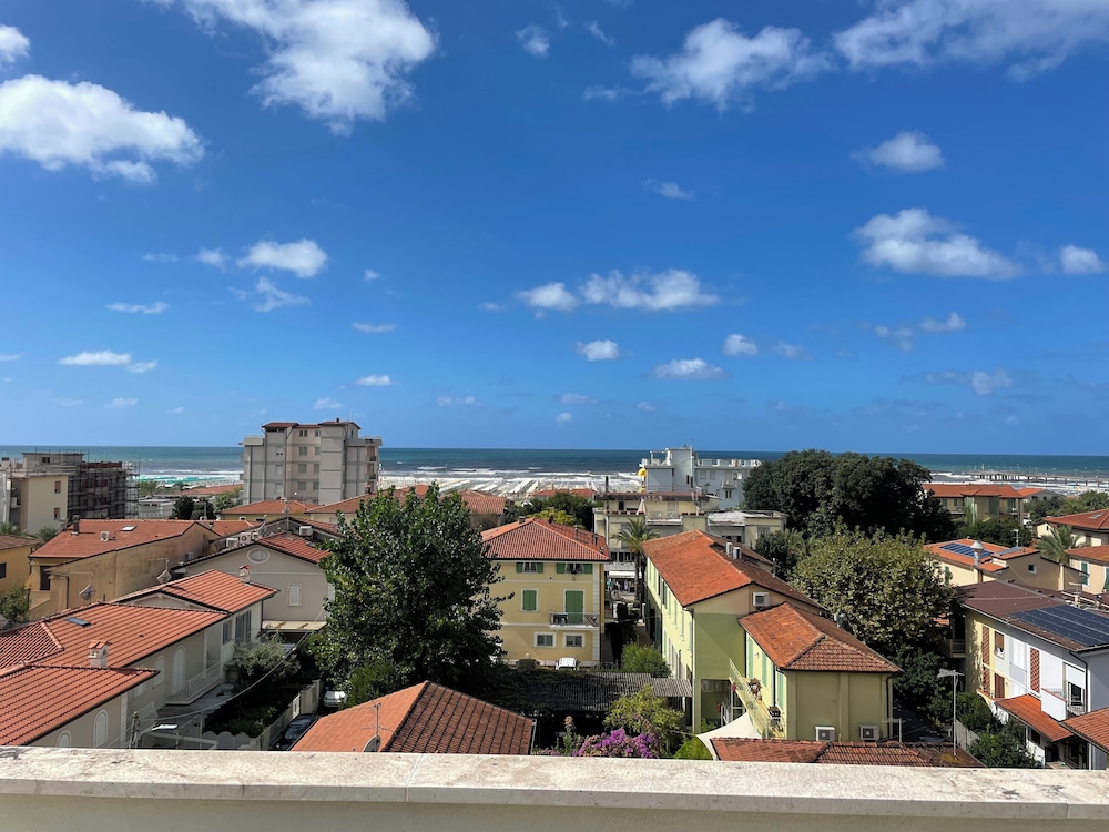Hotel Villa Barsanti 42/50