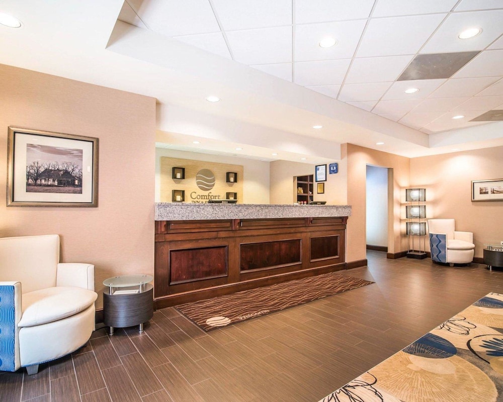 Comfort Inn and Suites Dover-Portsmouth 9/46