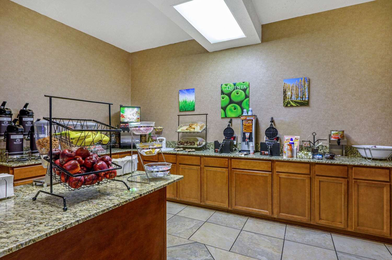 La Quinta Inn by Wyndham Columbia Se Fort Jackson 4/23