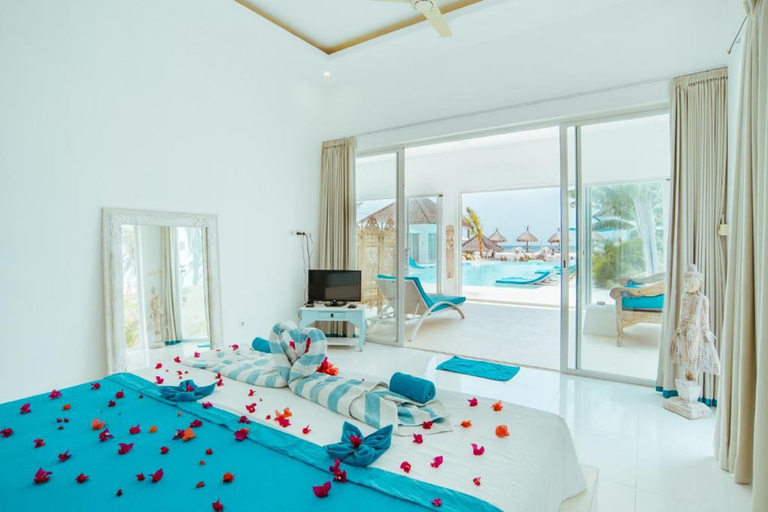 Bungalow, Beach Front