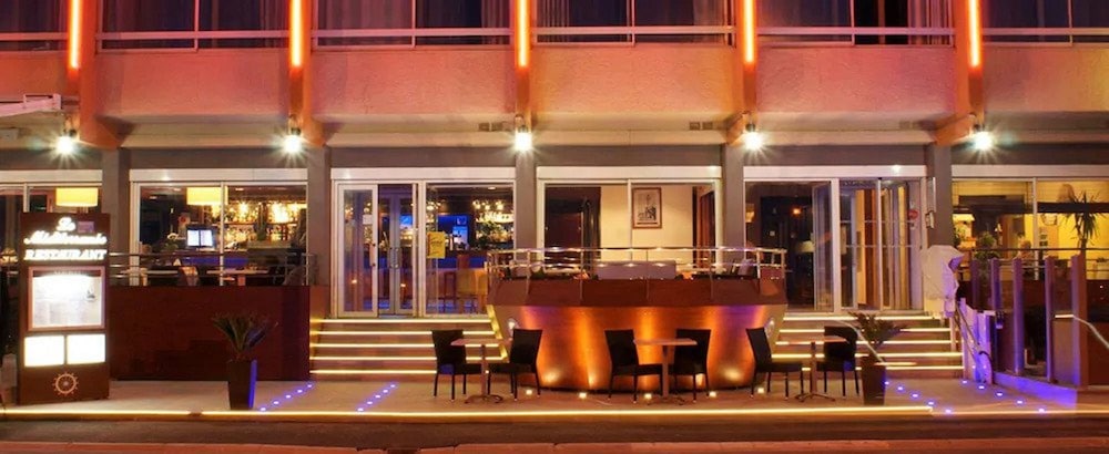 HOTEL MEDITERRANEE 4/42