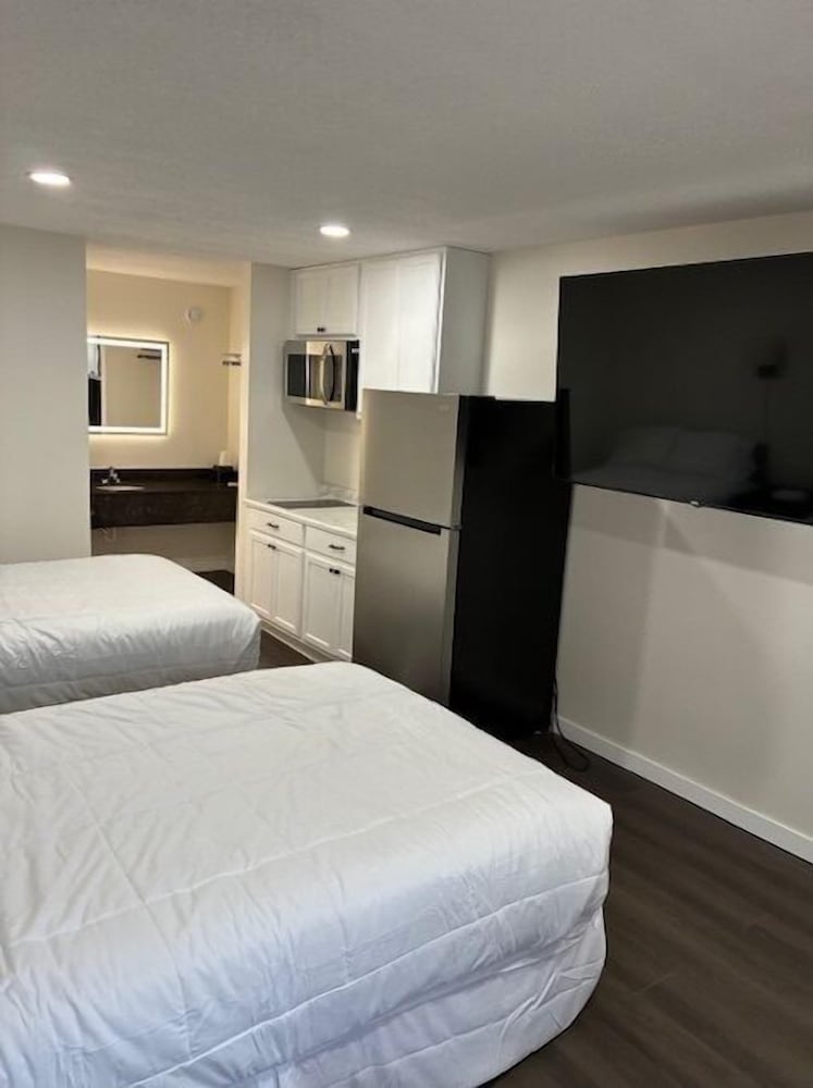 Budget Inn Talladega 25/61