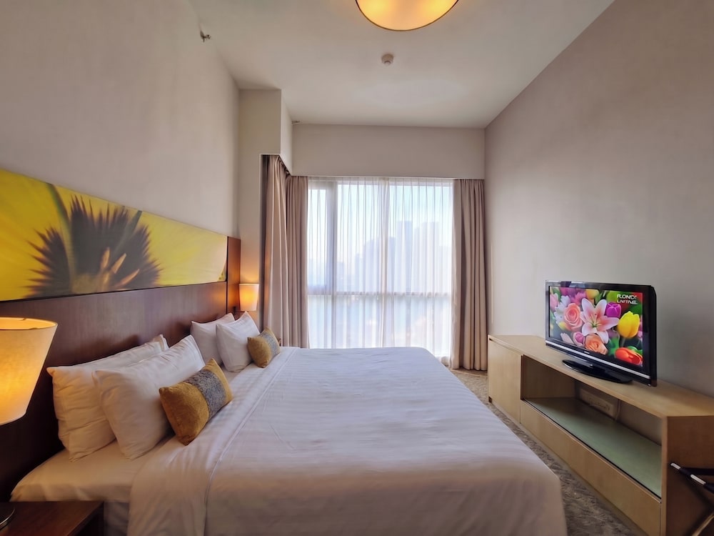 1 BEDROOM DELUXE