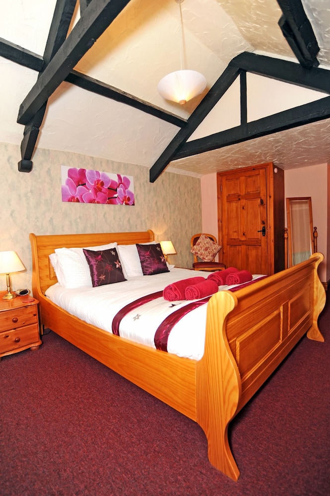 The West Country Inn 18/61