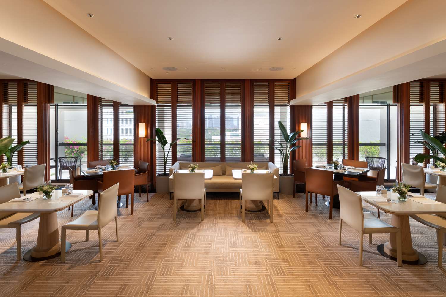 Conrad Singapore Orchard 15/24