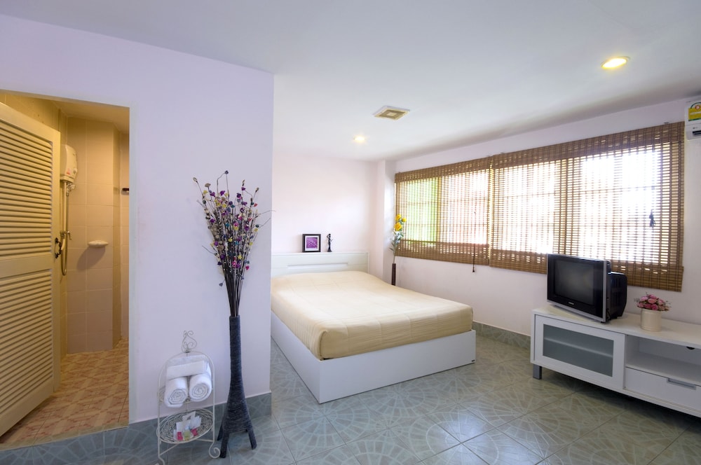 Aree 'S House 13/39