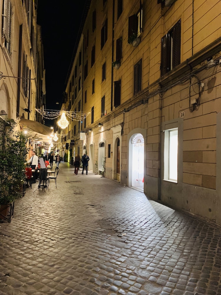 Irooms Spanish Steps Roma 53/58