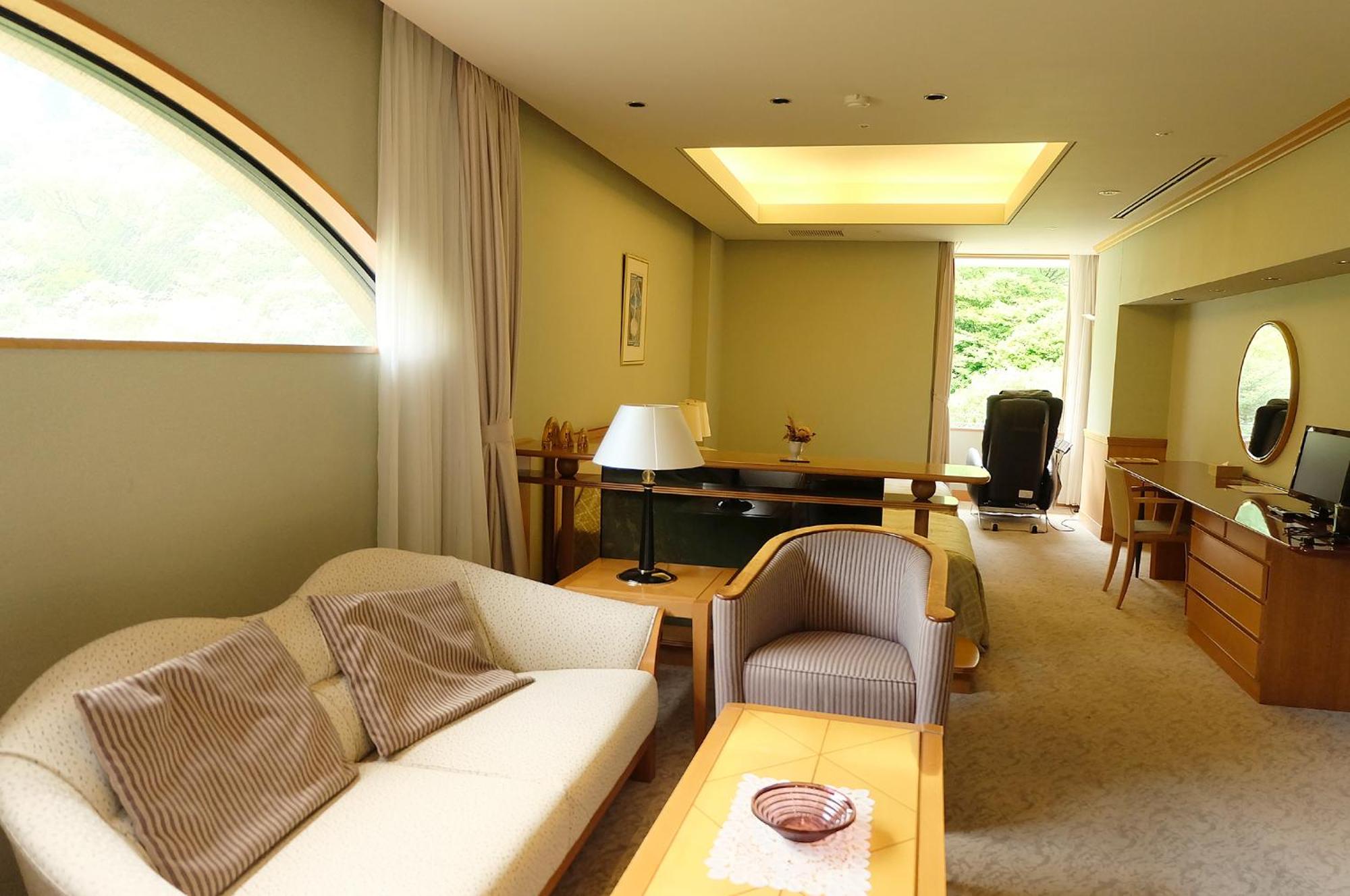Room, Twin Beds