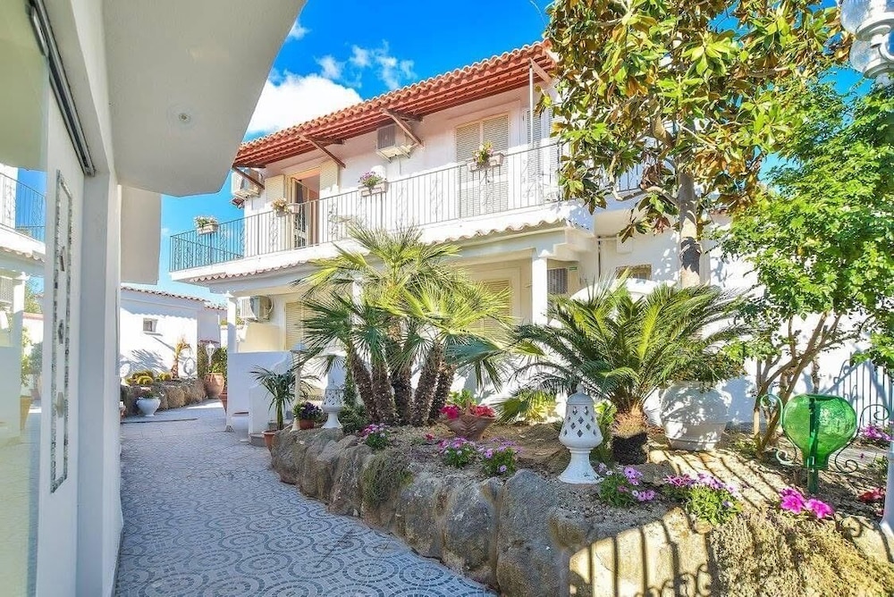 Junior Village Ischia 23/26