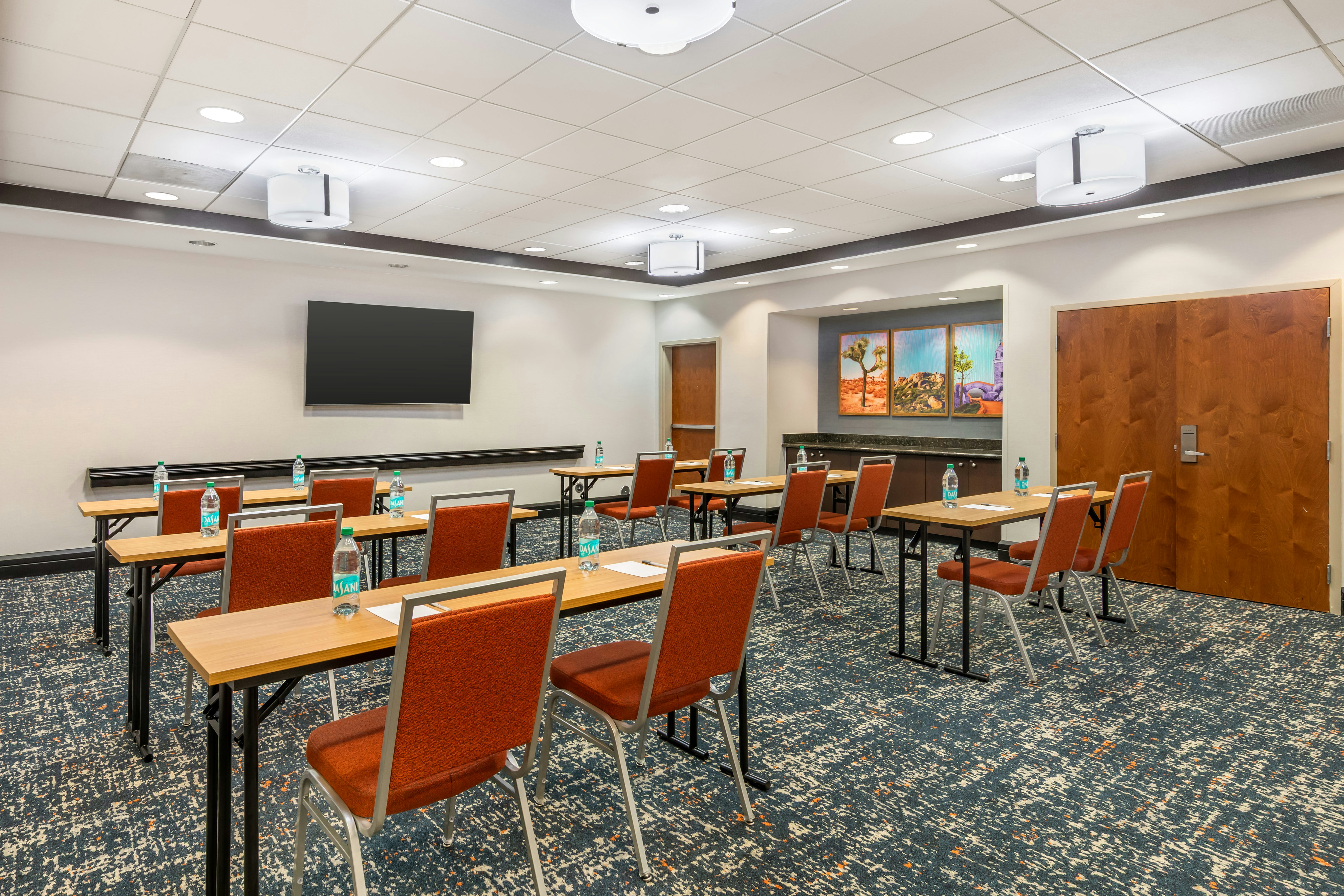 Hampton Inn And Suites Moreno Valley 53/63