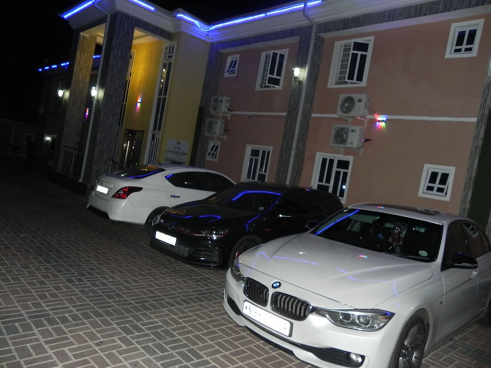 Gold Crown International Hotel 44/50