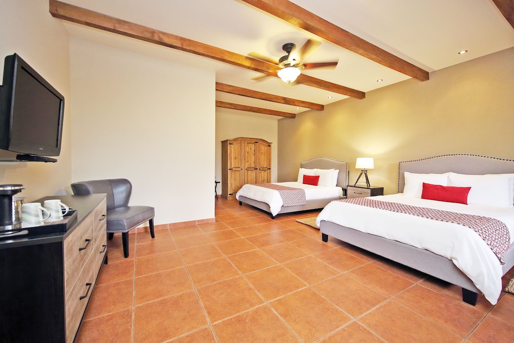 Los Establos Boutique Hotel 10/36