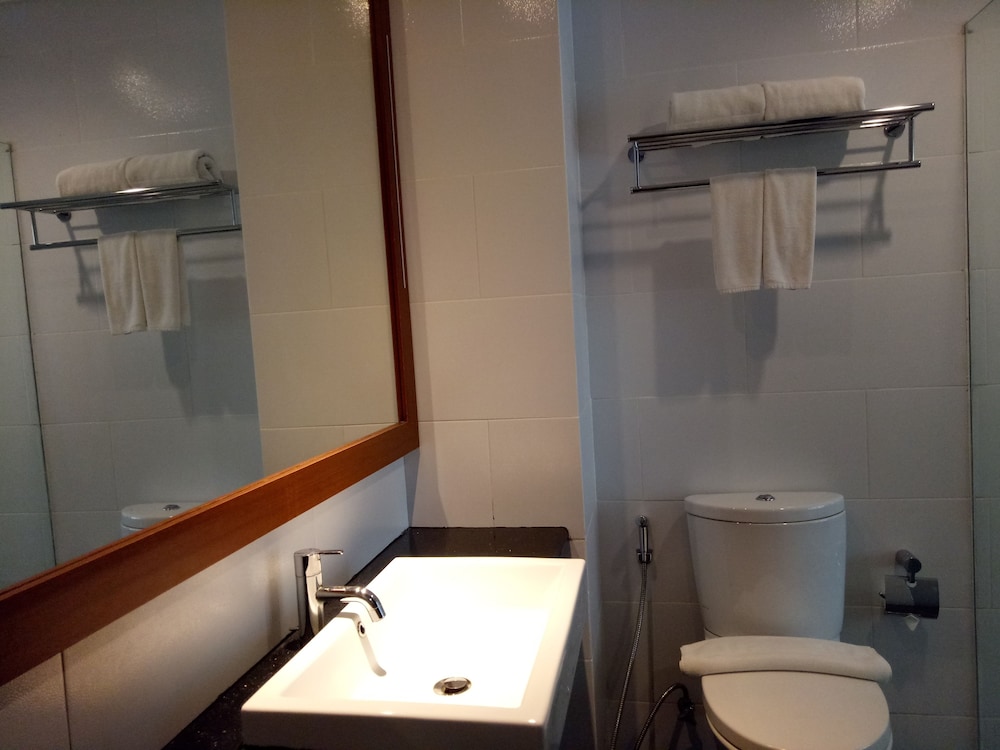 Grand Whiz Hotel Nusa Dua 20/75