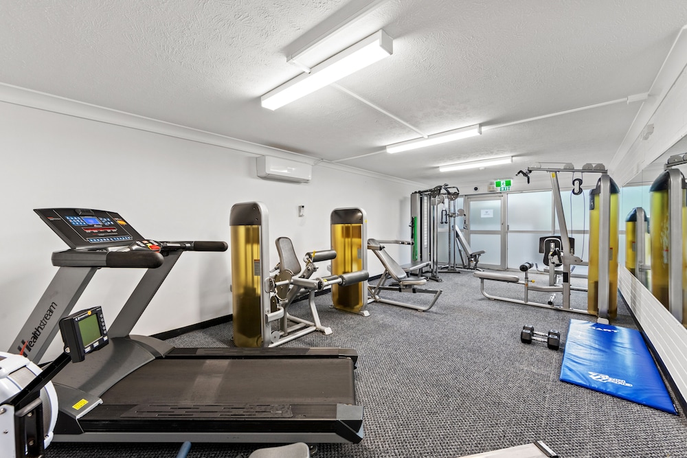Burleigh Beach Tower 23/49