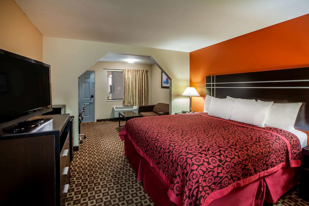 Days Inn by Wyndham Sulphur LA 28/58