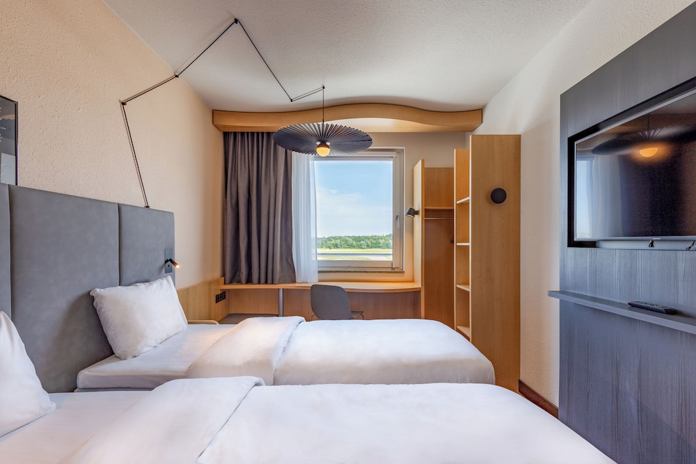 Hotel Ibis Friedrichshafen Airport Messe 31/70