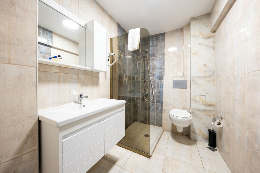 Anit Park Hotel 46/50