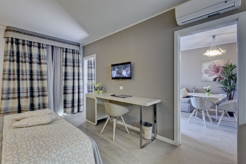 Parc Hotel Germano Suites 52/73