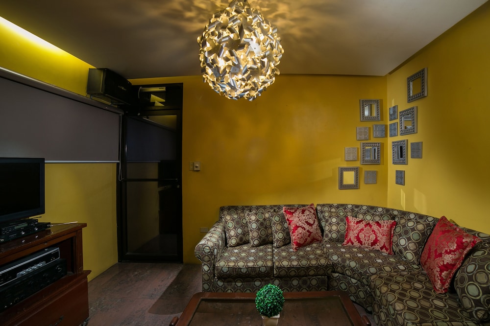 950 Condotel 48/58