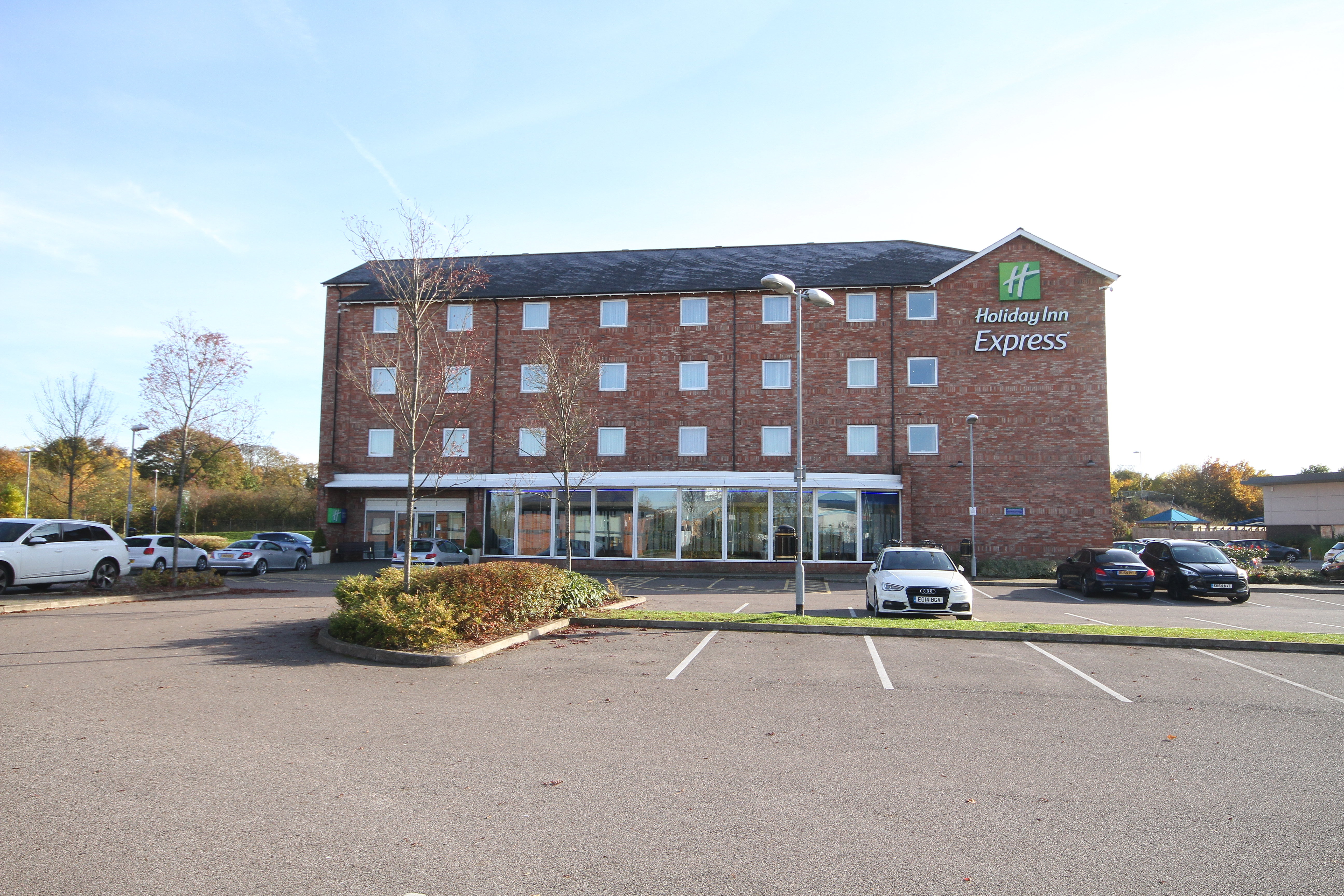 HOLIDAY INN EXPRESS NUNEATON 6/50
