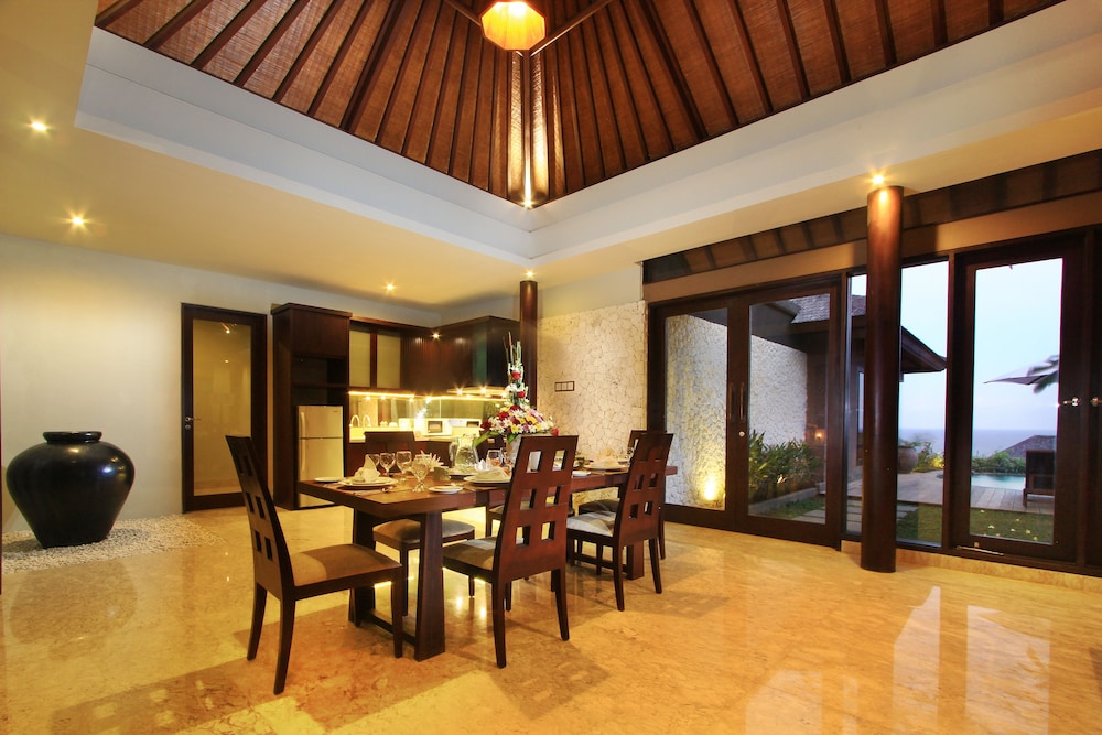 Ulu Segara Luxury Suites Villas 28/50