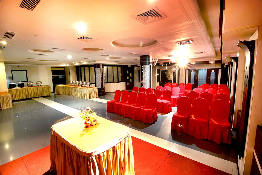 Hotel Meera 36/42