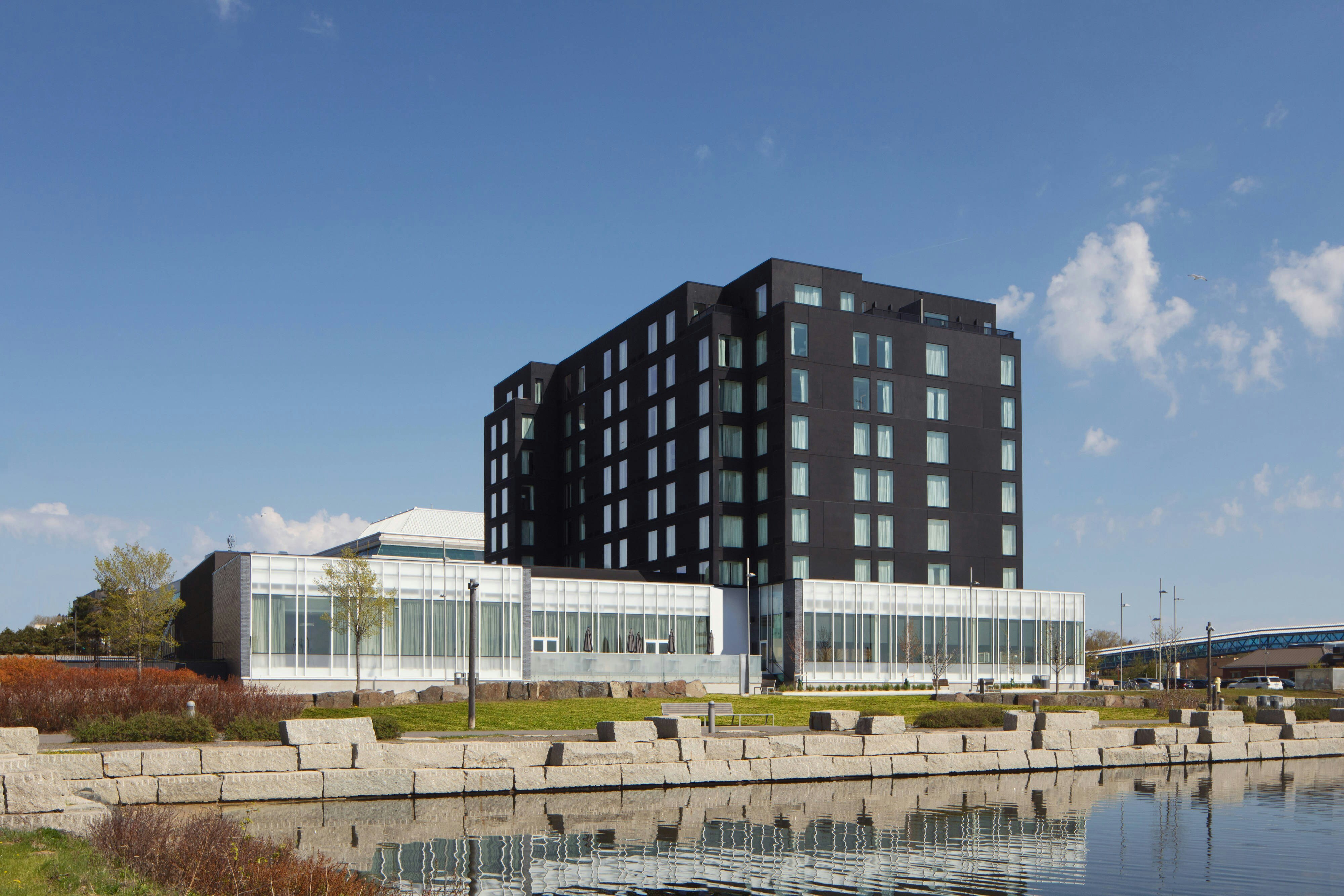 Delta Hotels By Marriott Thunder Bay 4/51
