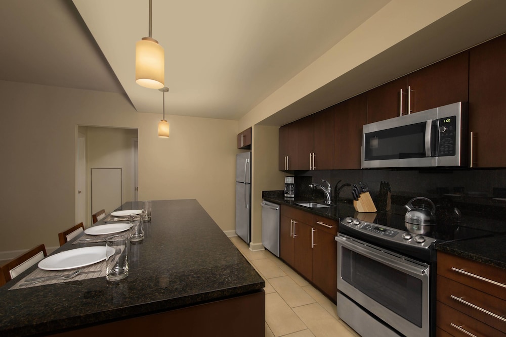 Marriott S Crystal Shores 20/26