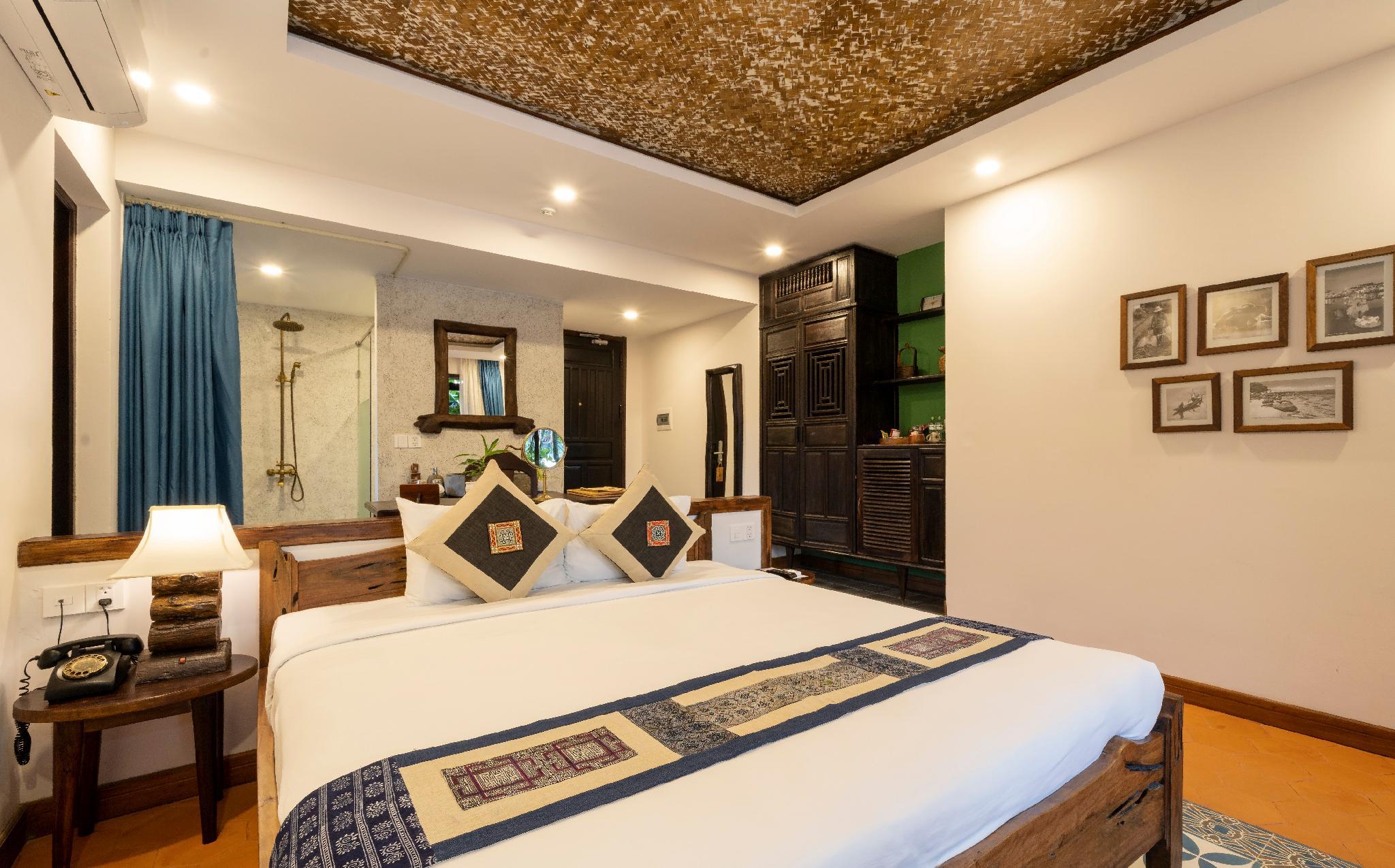 Grand, Deluxe, External Bathroom