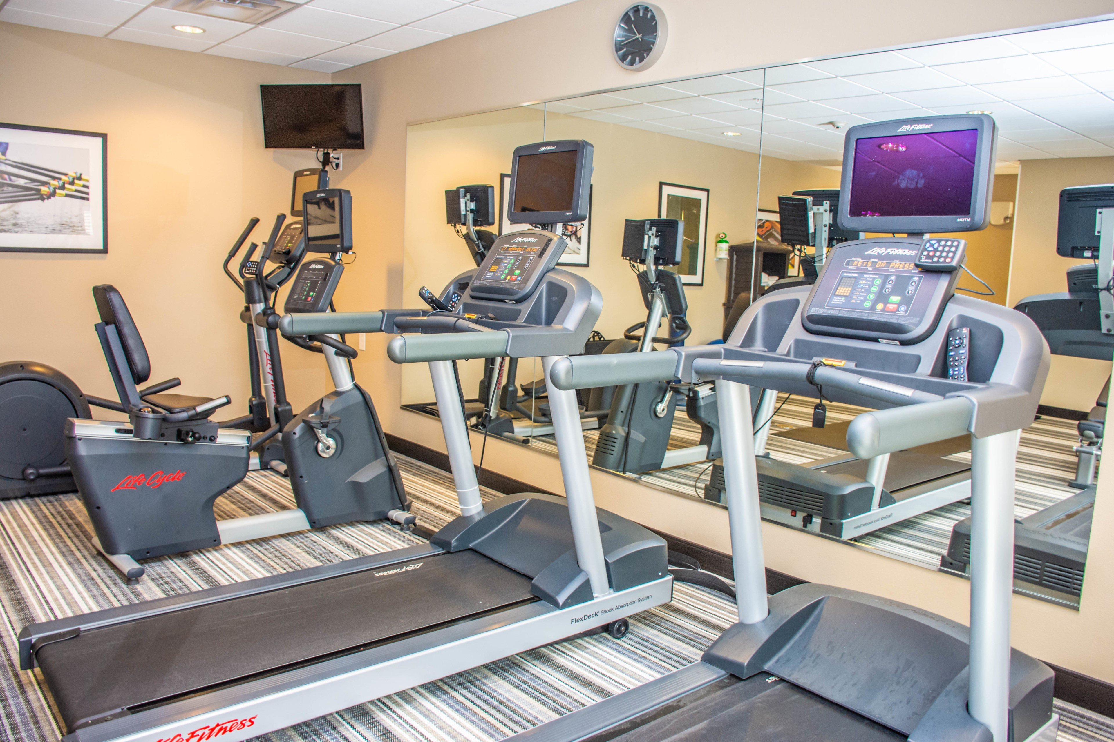 CANDLEWOOD SUITES OVERLAND PARK 26/59