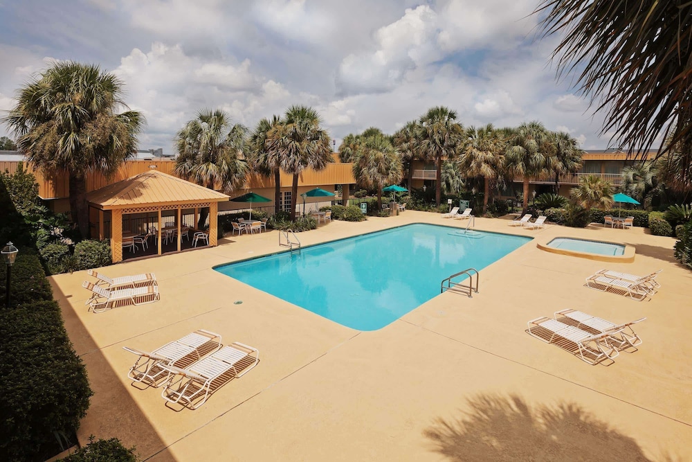 Quality Inn Slidell I-10 3/46