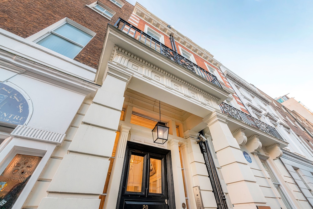 20 Hertford Street 1/50