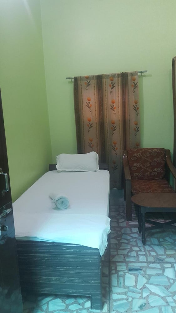 Baba Guest House 19/58